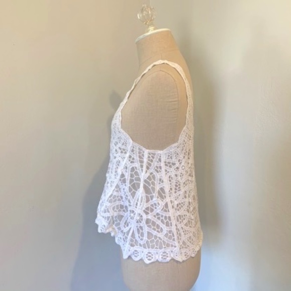 White Embroidered Lace Sheer Tank Top - Picture 2 of 8